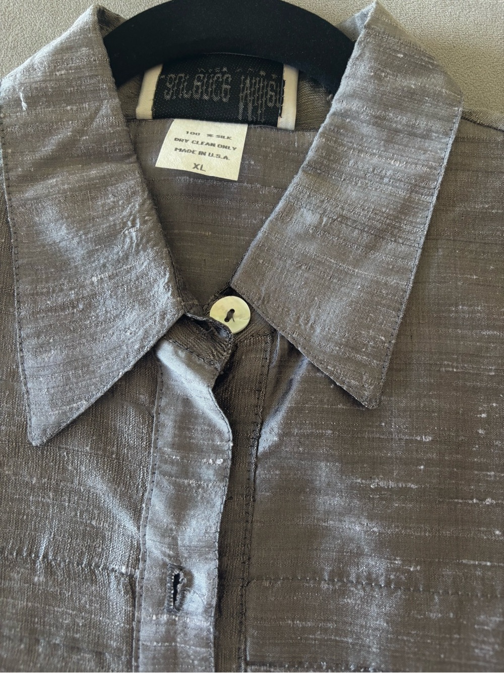 🔴 Metallic Gray Silk Blouse- XL - Picture 6 of 7